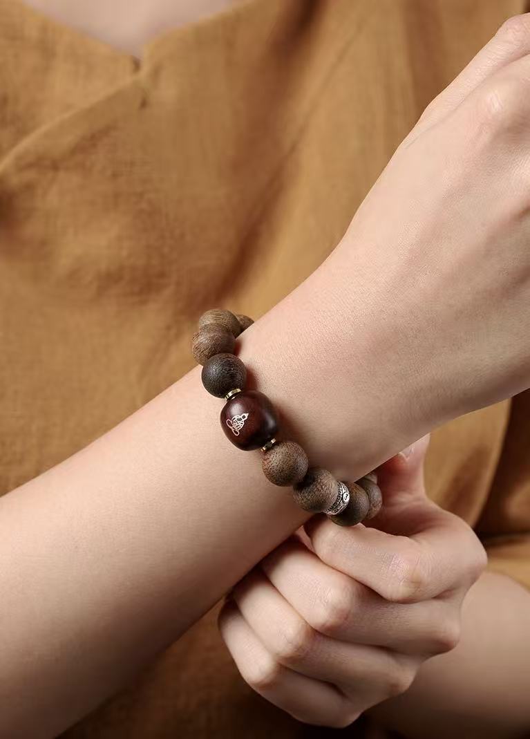 Agarwood & Jade